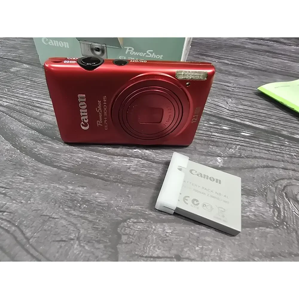 Canon PowerShot ELPH 300 HS 12.1MP Digital Camera Red Bundle CIB - Original Box